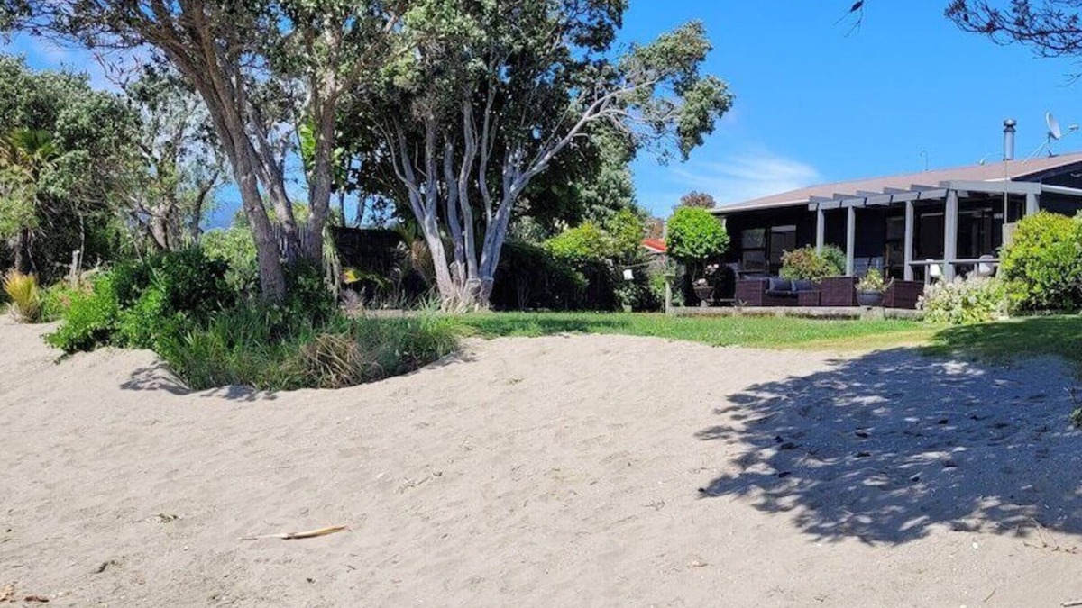 Parapara House | Beachfront Bliss - Your Parapara Seaside Sanctuary