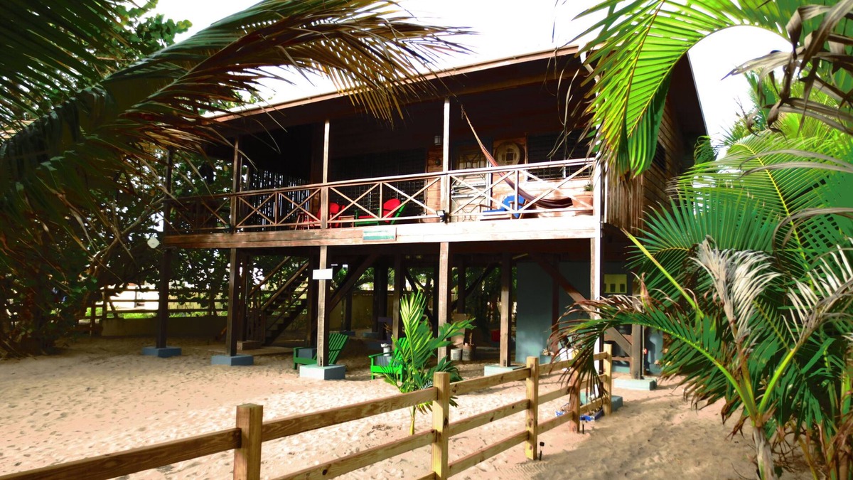 Hopkins House | Beachfront Blue Moon Cabana -Gold Standard Approved-