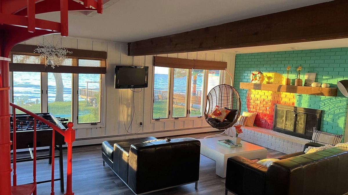 Port Austin House | Beachfront Bungalow Retreat on Lake Huron! #9