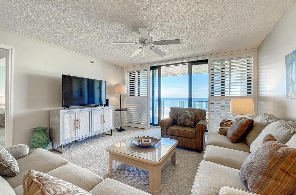 Bethune Beach Apartment | Beachfront Chadham-by-the-Sea 318 Pool Car Free Beach