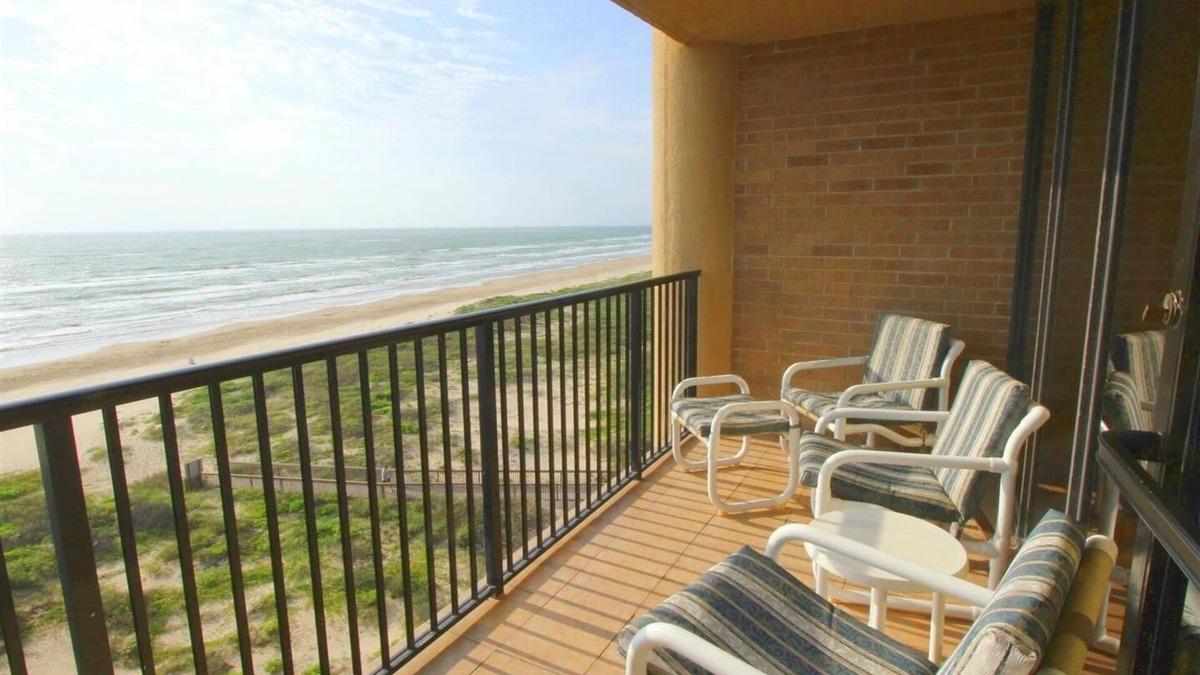South Padre Island Condo | Beachfront Condo, Top Floor, Fantastic Views!