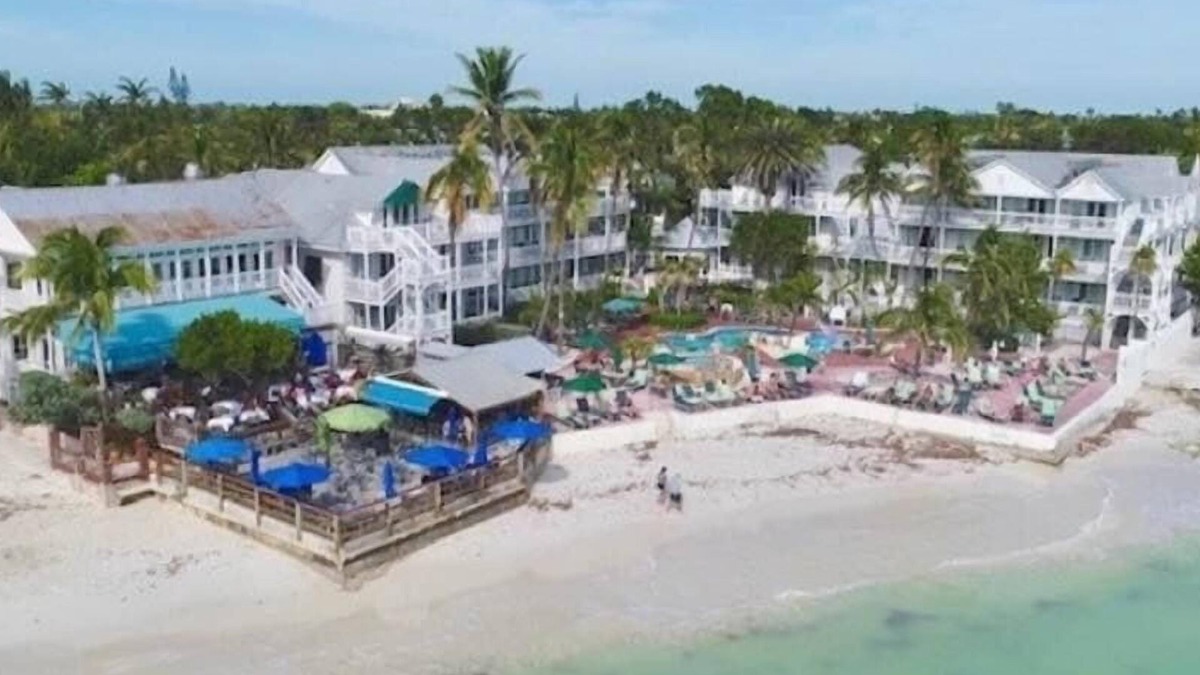 Old Town Resort | BEACHFRONT-Coconut Beach Resort, 7 nights, May 10-17, or May 31-June 7, only.