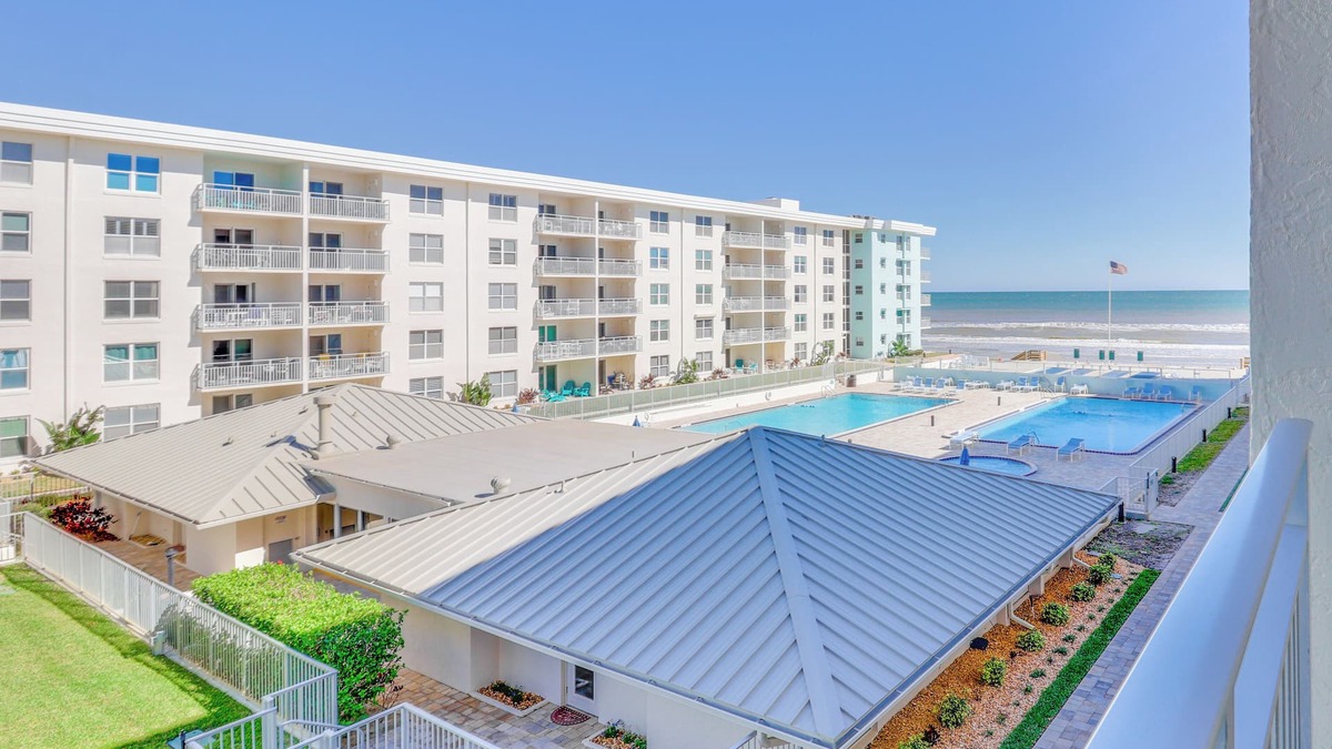 Ocean Village Square Condo | Beachfront Condo w/Ocean and Pool Views