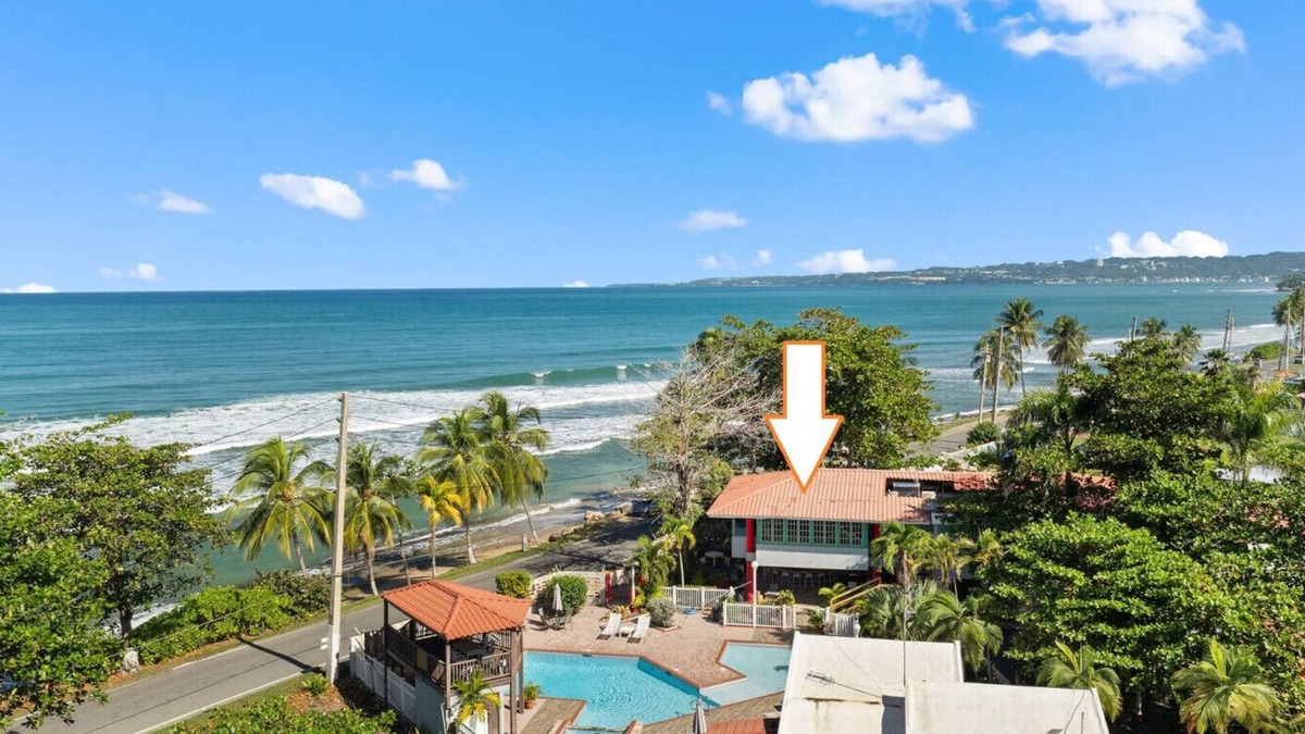 Guaniquilla Apartment | Beachfront Condo at Villarena Resort