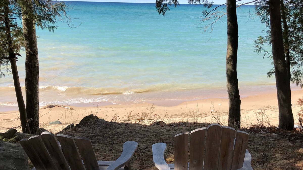 Harbor Springs House | Beachfront Cottage on Lake Michigan in Goodhart along M-119 Tunnel of Trees