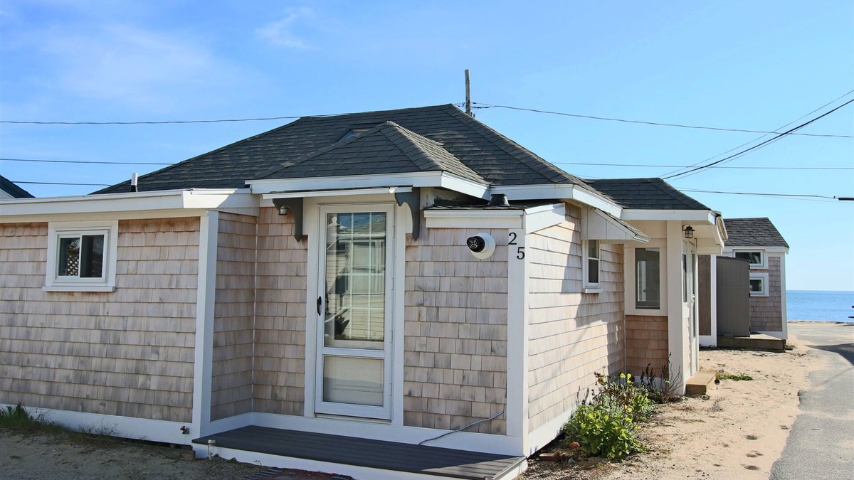 Barnstable County Cottage | beachfront cottage at Chases Ocean Grove