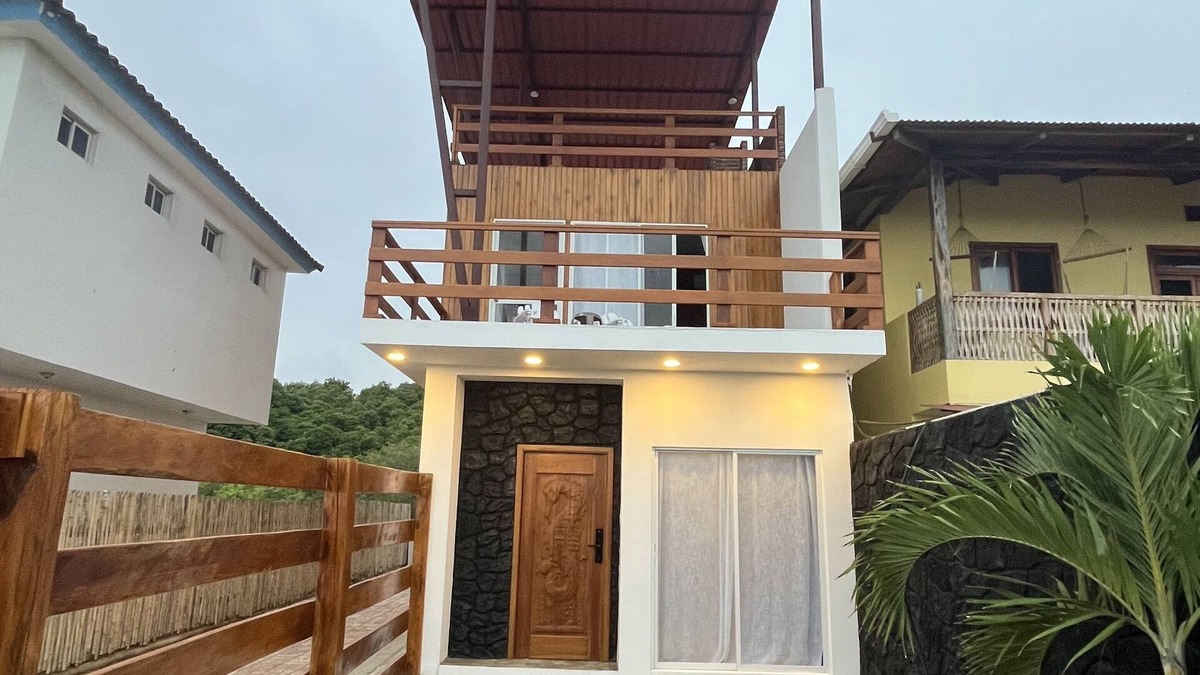 Crucita House | Beachfront, cozy house with incredible views of the ocean and the mangroves.