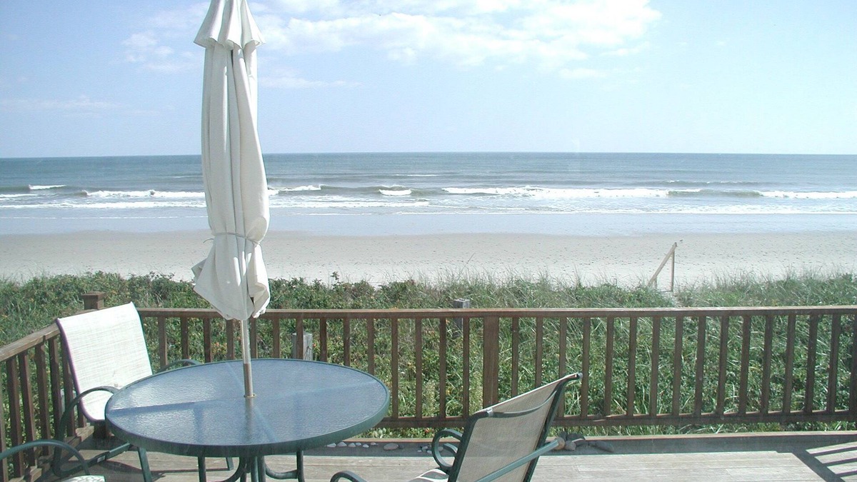 Wells Cottage | Beachfront Drakes Island Cottage
