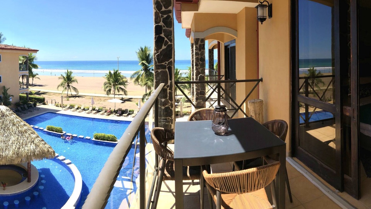 Barrio Los Villalobos Apartment | Beachfront dream apartment, recently remodeled
