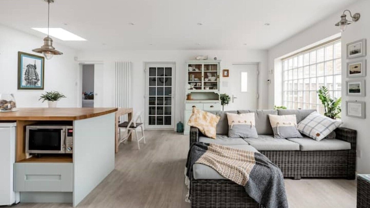 Osmington Cottage | Beachfront Escape in Sleepy Coastal Village at Ringstead Bay