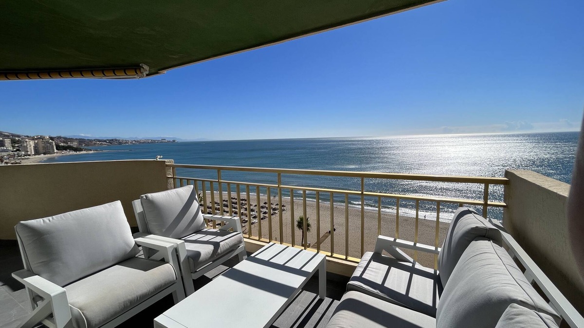 Torreblanca House | Beachfront. Fantastic Views and beautiful pool/gardeens, 3 Bedrooms, 2 Bathrooms