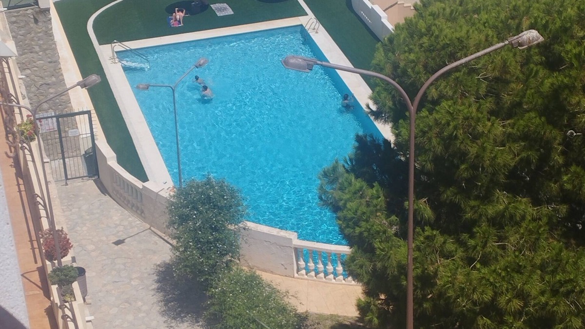 L'Albufereta Apartment | BEACHFRONT, FREE GARAGE, SWIMMING POOL, LARGE TERRACE AND WIFI 500MB