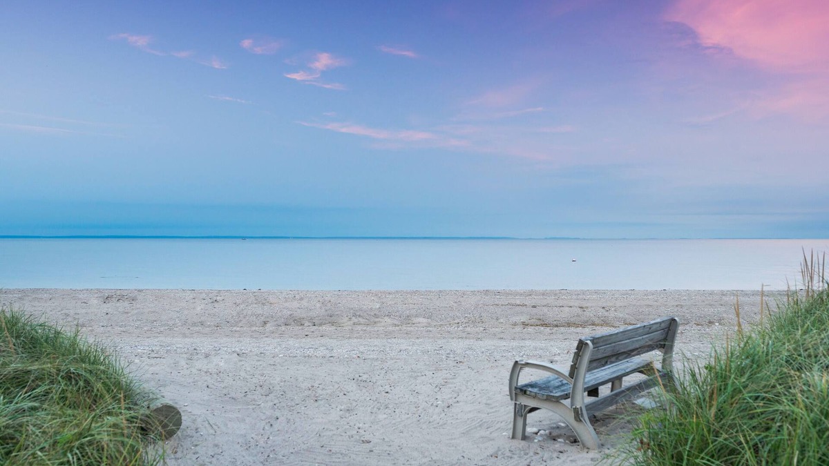 Mount Sinai House | Beachfront Home-Fully Furnished. PRIVATE Beach Rights on L.I. Sound.