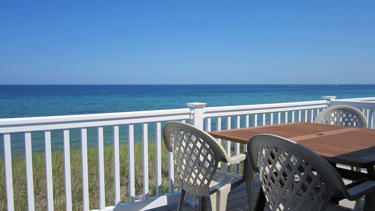 Barnstable County House | Beachfront Home on Mayflower Beach