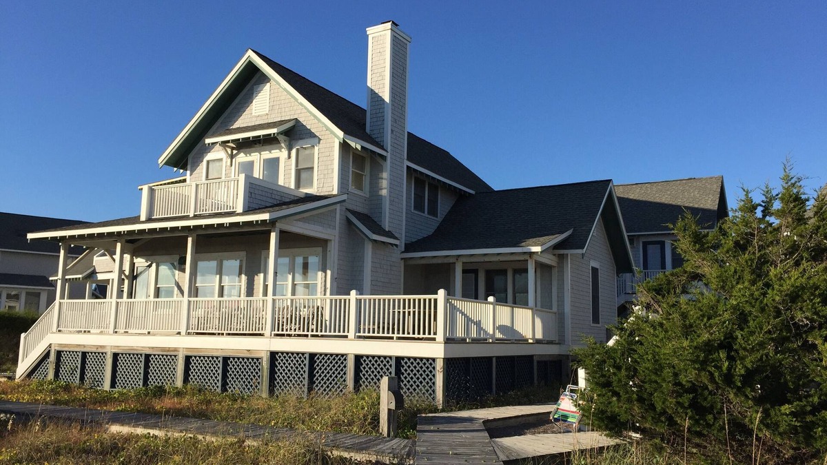 Flora's Bluff House | Beachfront Home with Panoramic Views Of Atlantic Ocean
