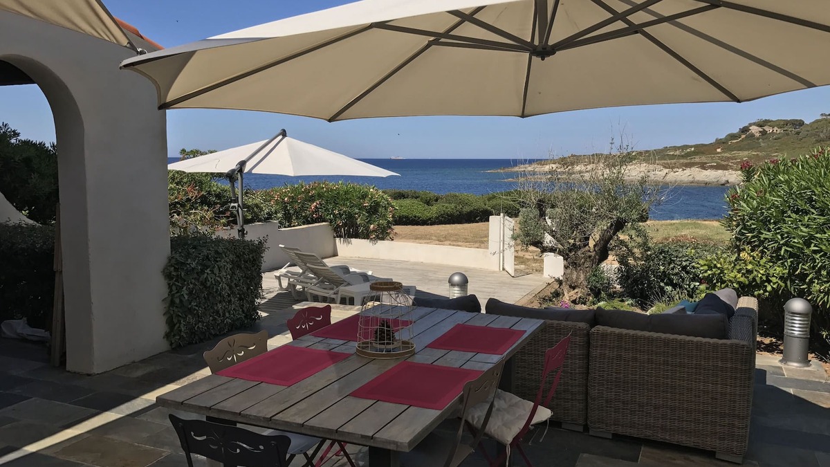 Lumio House | Beachfront house Calme Marine de Sant'Ambroggio Lumio - 6pers