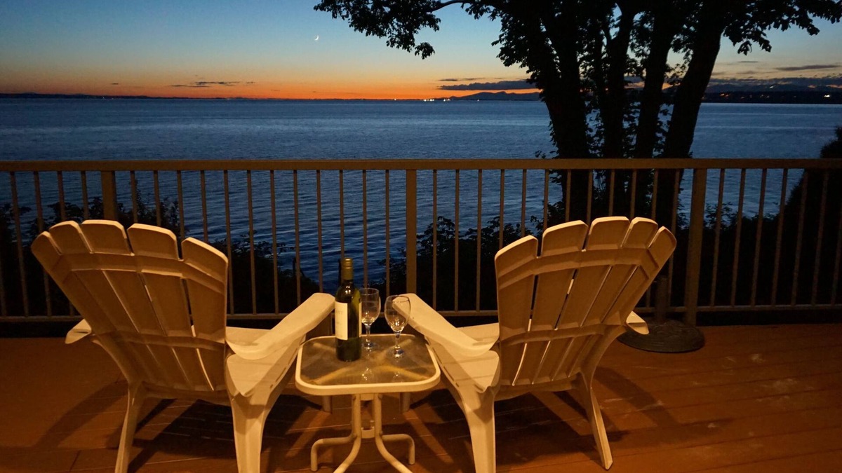 Blaine House | Beachfront House Near Semiahmoo and Birch Bay.
