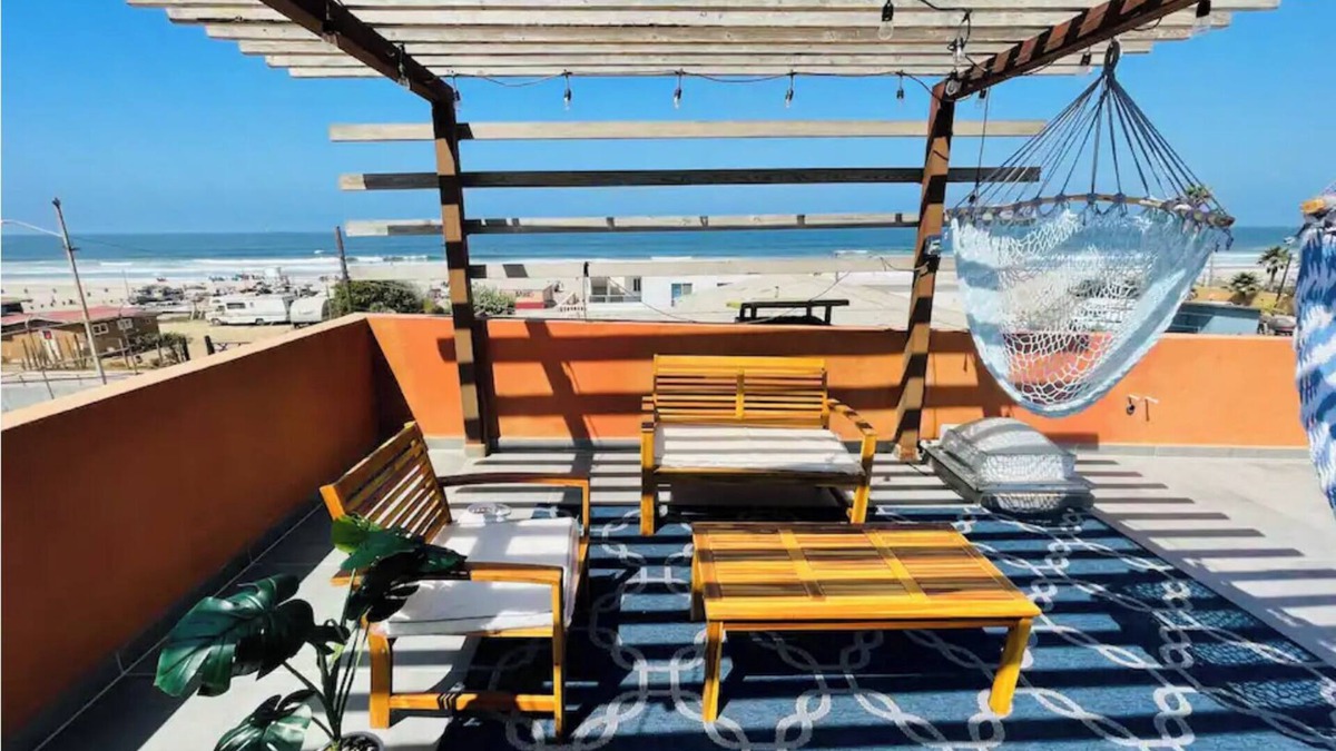 Centro Playas House | Beachfront House W/Rooftop Deck & Free Parking!