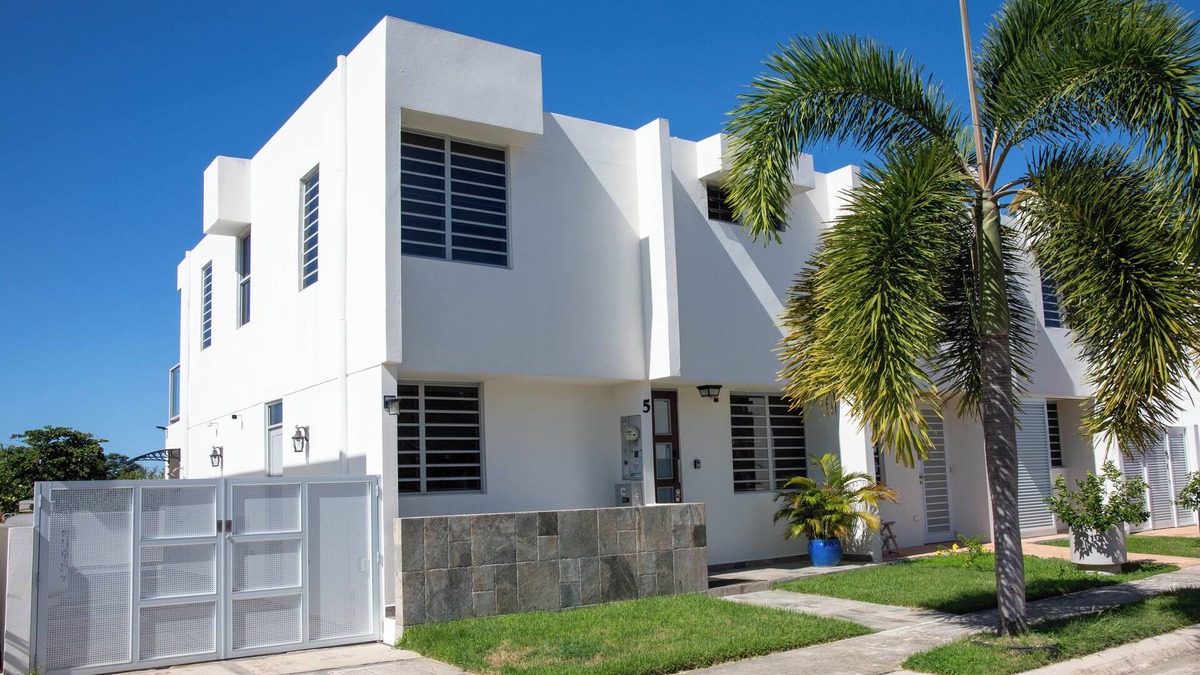 Ensenada House | Beachfront in gated community with patio, balcony, pool, close to all in Rincón
