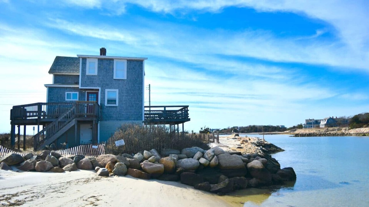 Silver Beach House | Beachfront in New Silver Beach