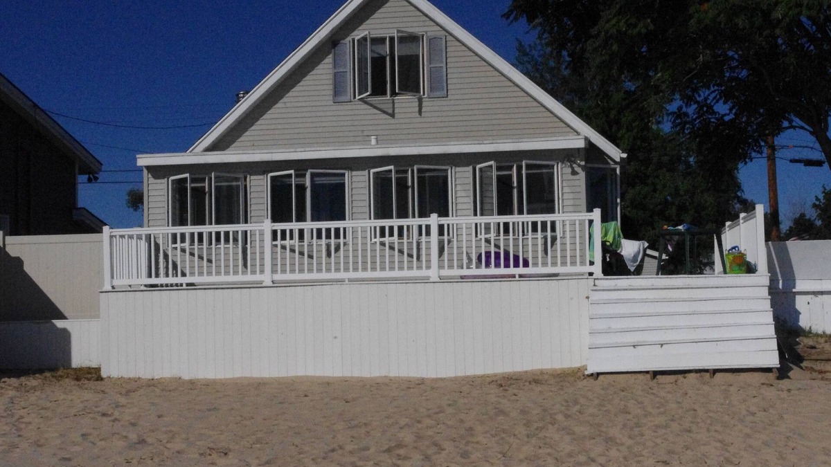 Kawkawlin House | Beachfront Lake Huron Home on Brissette Beach ~ Relax and enjoy the beauty! ~