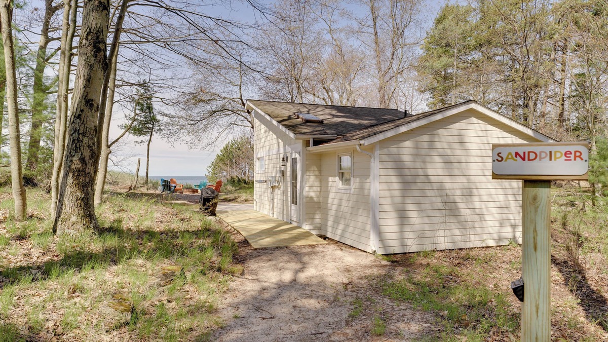 Muskegon Cottage | Beachfront Lake Michigan Cottage: Fire Pit & Deck