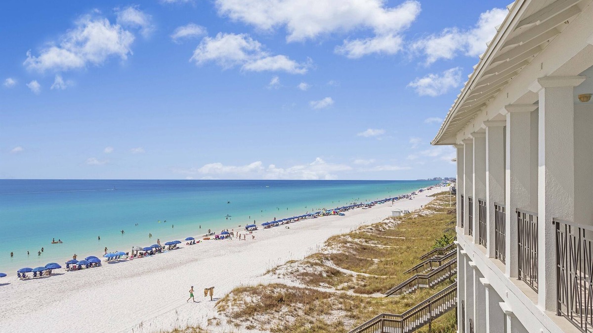 Delos House | Beachfront Luxury | Remodeled | Pools | Beach Gear | 3 Patios | Beach Service