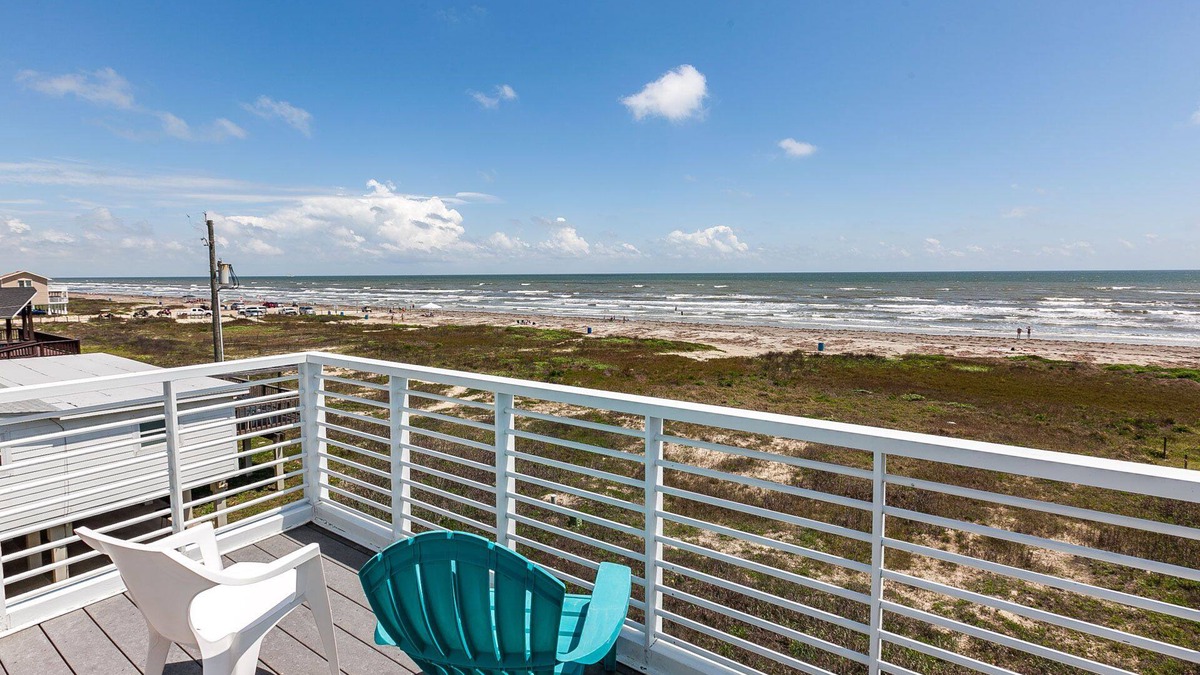 Galveston House | Beachfront Melody | Unique Home w/Great Water Views