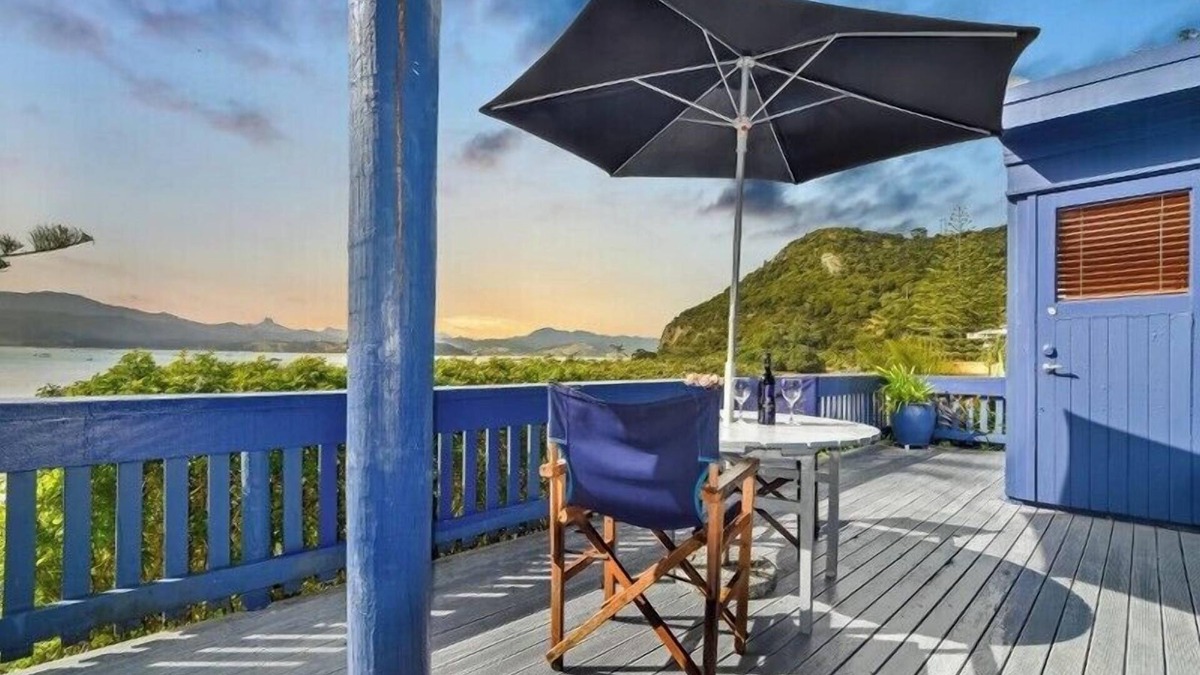 Coromandel Apartment | Beachfront Bliss Lower Apartment ~ Waterfront