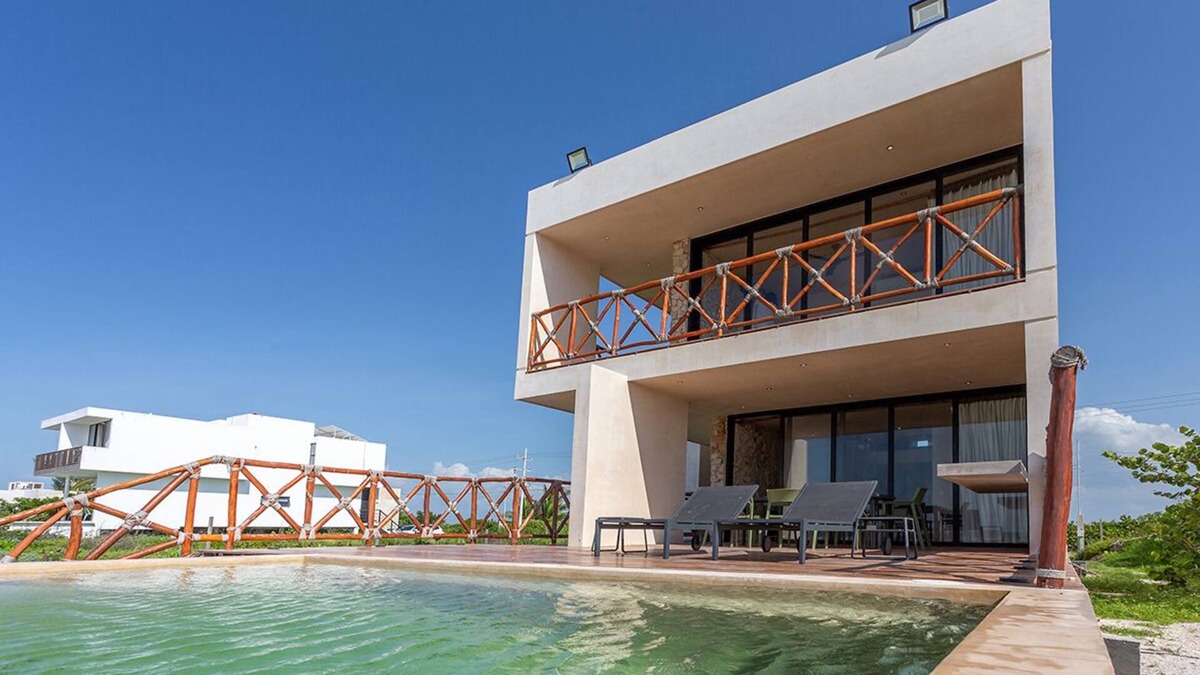 San Benito House | Beachfront Oasis with 2 Private Pools / Casa A-Mar
