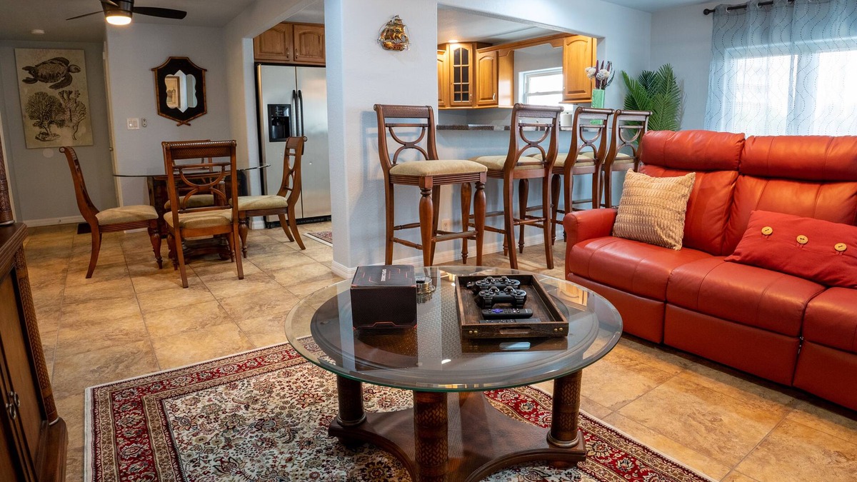 Daytona Beach Apartment | Beachfront Ocean View Suite - Steps From The Beach - Daytona Beach Shores, FL