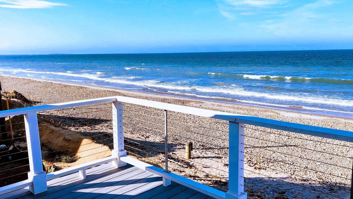 Kenberma House | Beachfront on Nantasket - Renovated Cottage