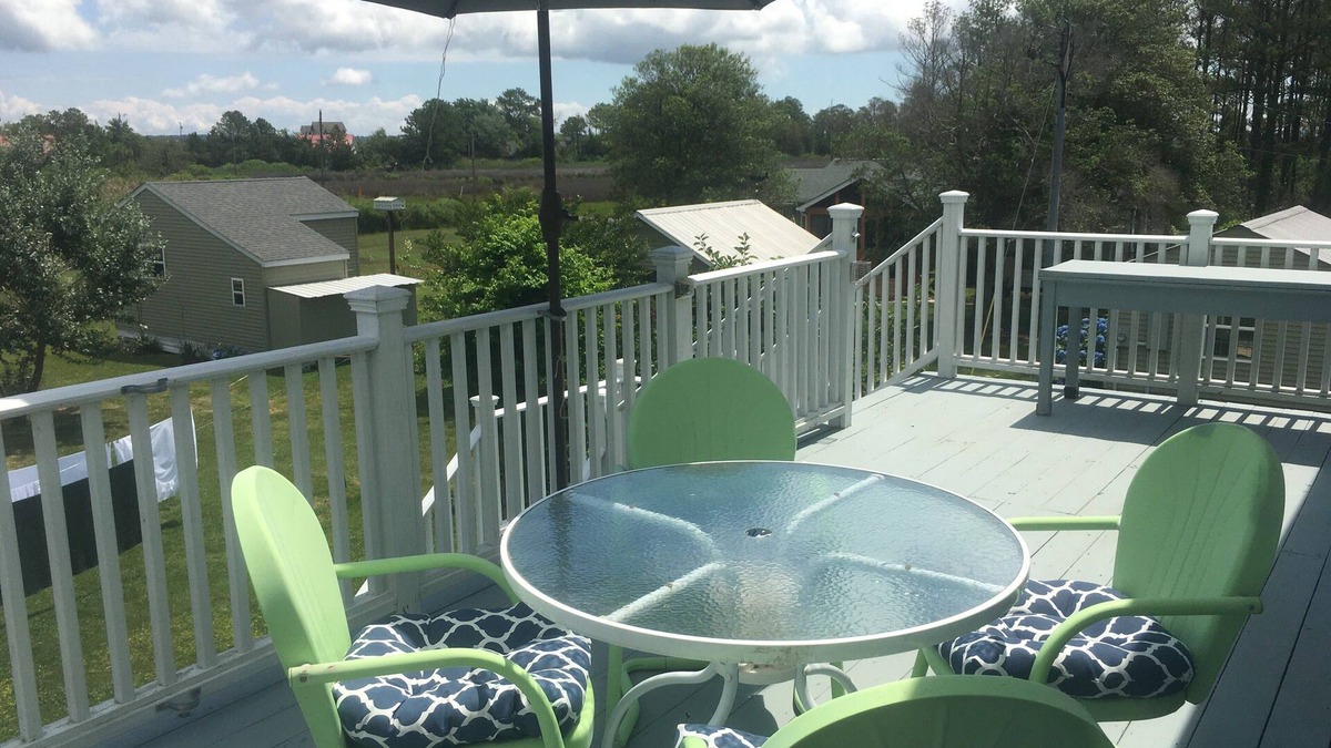 Piney Point Apartment | Beachfront overlook apartment with panoramic view.