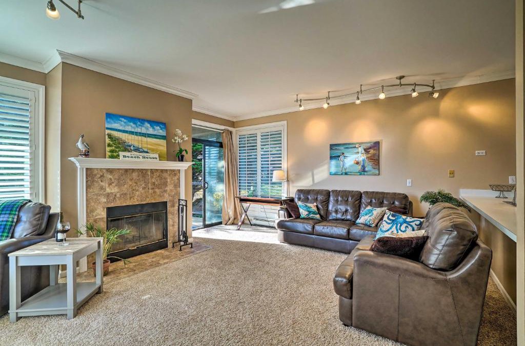 Watsonville Apartment | Beachfront Pajaro Dunes Condo with Bay Views!