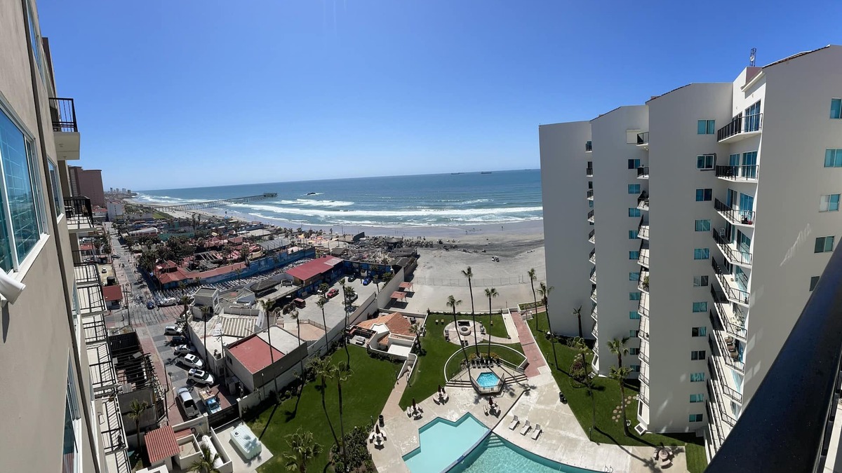 Centro Playas Condo | Beachfront Penthouse in downtown Rosarito Beach