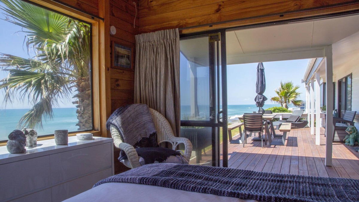 Pukehina House | Beachfront quality and views forever.