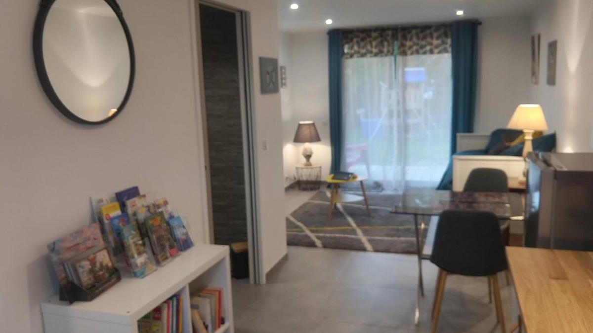 Port District Apartment | Beachfront studio with pool.