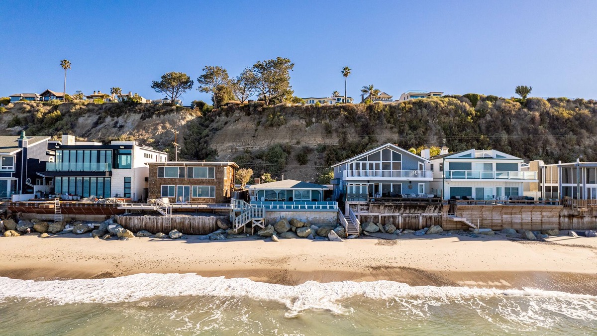 Capistrano Beach House | Beachfront Seas The Day Beach House in Dana Point, CA