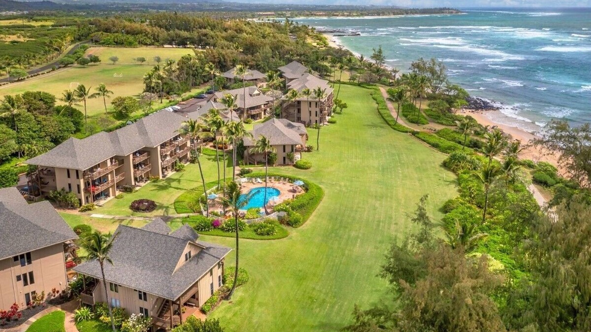 Lihue Condo | Beachfront Spectacular Ocean views , steps to white sand Beach & walk bike Path