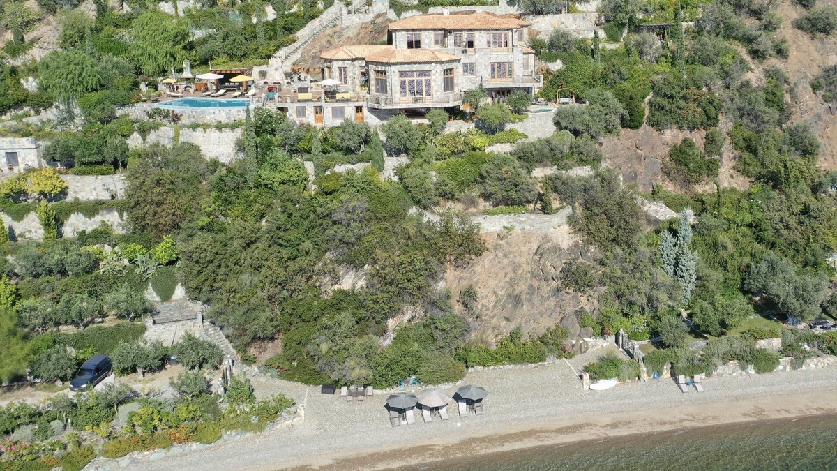 Loutra Edipsou House | Beachfront, Stone-Built, Beautifully-Appointed, Spacious 5-bedroom Villa.