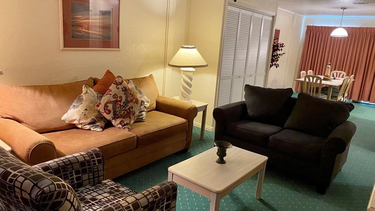 Freeport Condo | Beachfront Two Bedroom Condo with a Pool/2 nights or 7 nights. Pet friendly!