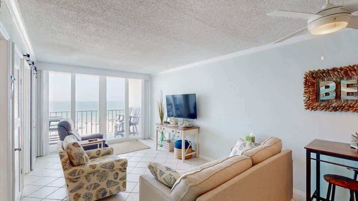 Gulf Shores Condo | Beachfront Views|2 bedroom|Gulf Shores|Sleeps 6!