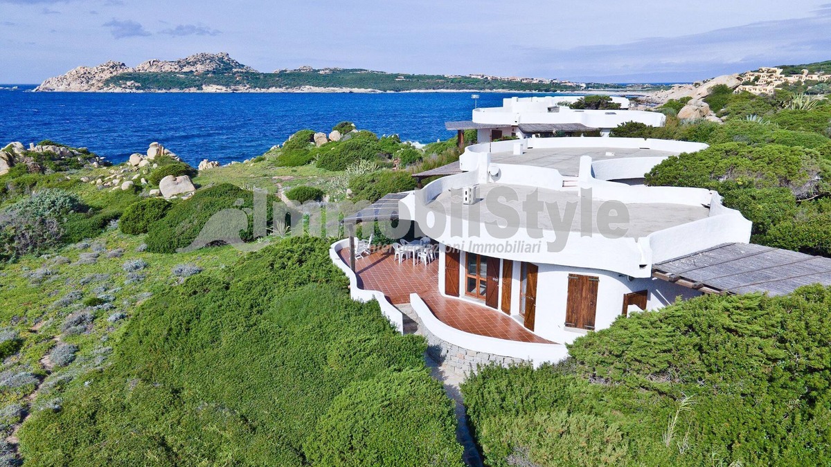 Santa Reparata Villa | Beachfront villa on the first row with lovely view