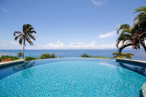 Savusavu Villa | Beachfront Villa - House of Bamboo, Infinity Pool