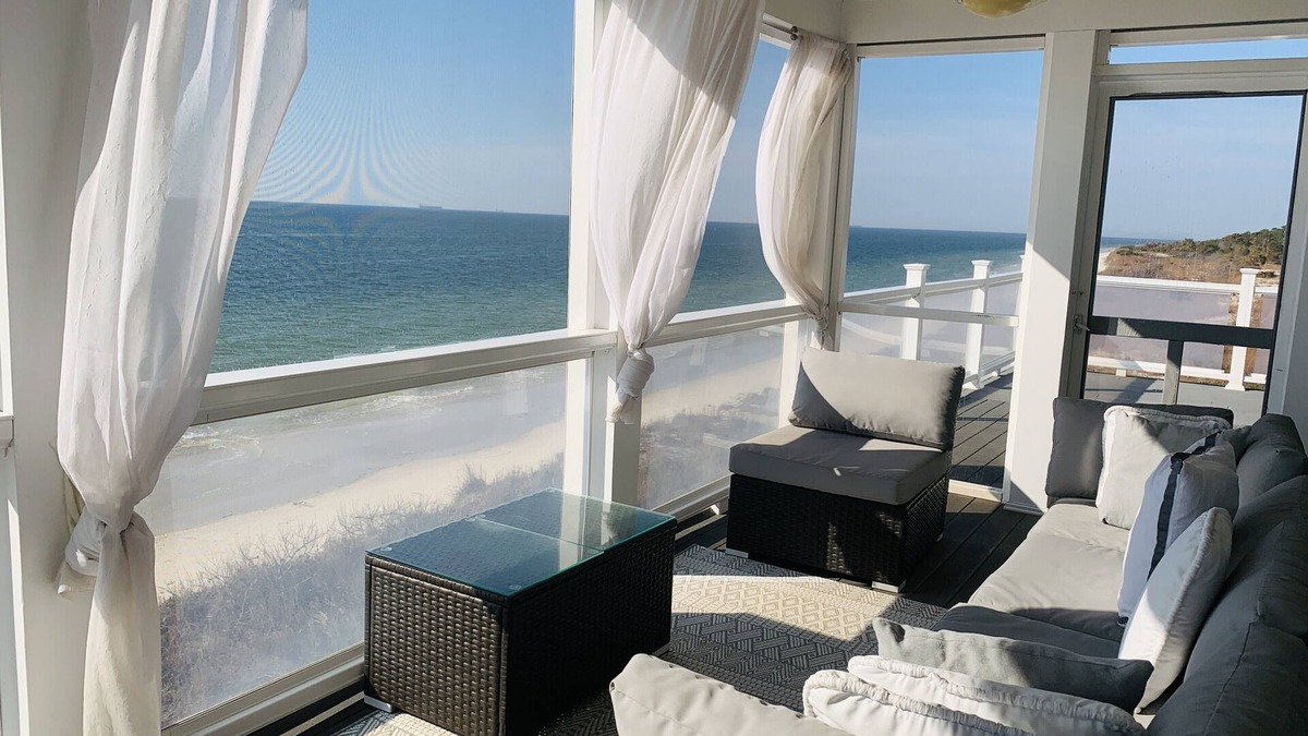 Picketts Harbor Villa | Beachfront Villa - Private Beach with Hot Tub