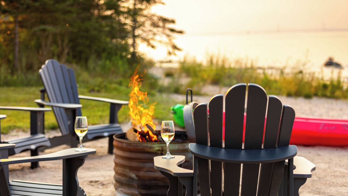 Cheboygan Cabin | Beachfront w/Hot Tub, Kayaks, and Amazing views of the Mackinaw Bridge