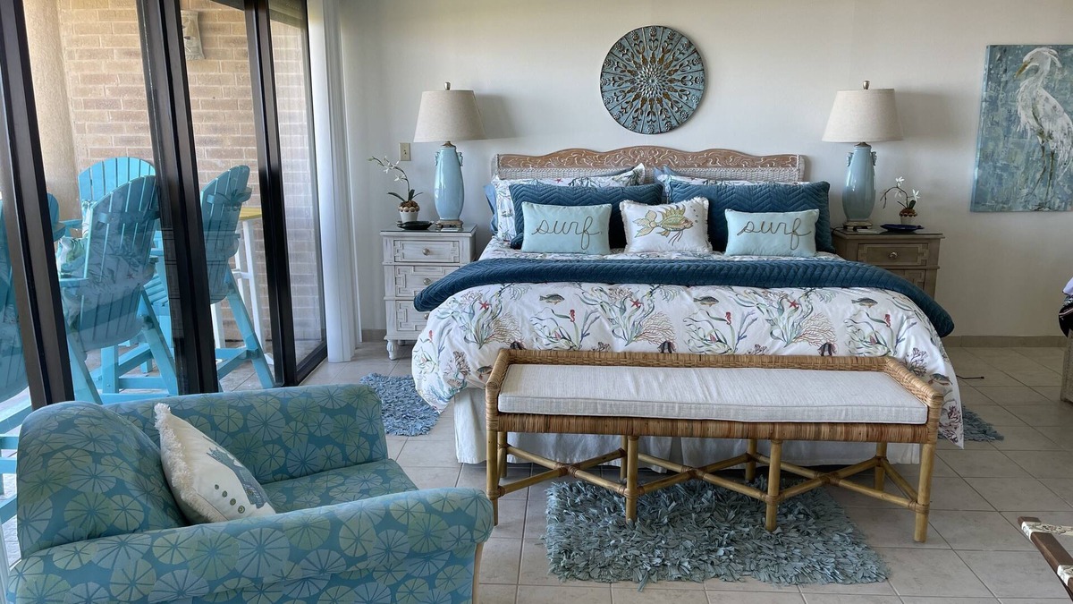 South Padre Island Condo | Beachfront with fantastic balcony! Amazing 3rd floor views!
