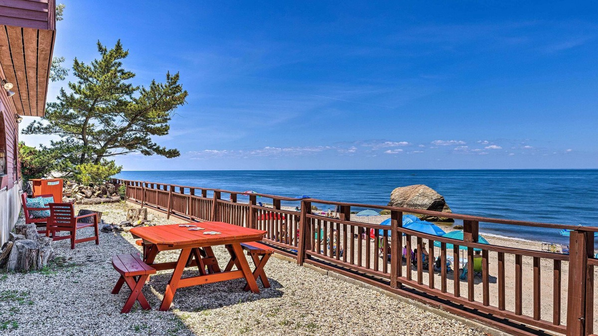 Wading River House | Beachfront Wading River Home w/Deck & Grill!