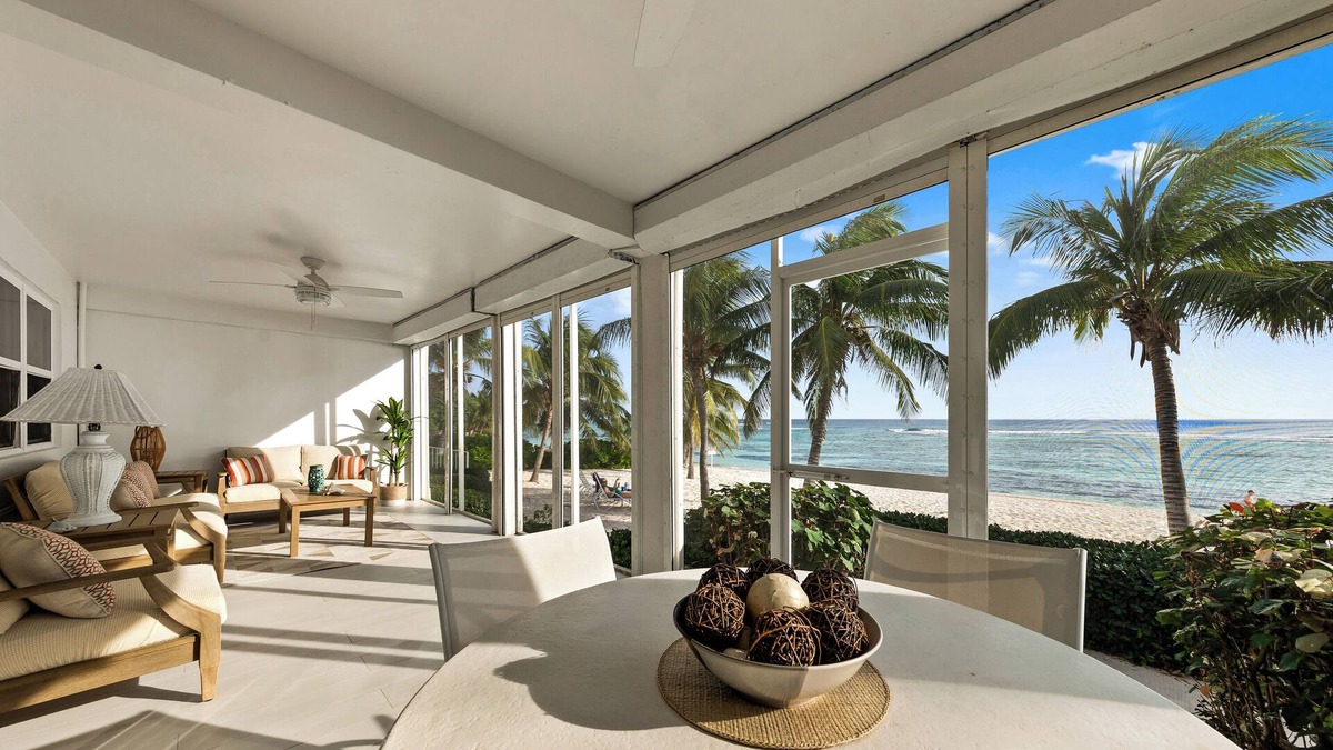 Savannah Condo | Beachfront walkout with amazing patio & view
