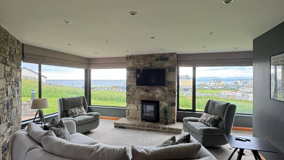 Rossnowlagh House | Beachhaven Rossnowlagh - Entire House - Beach View